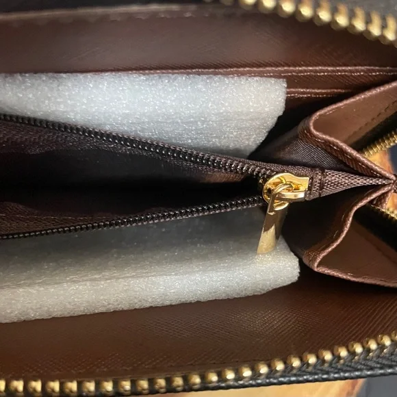 Micro-Pak Small Black Corner Zip Vegan Pebbled Leather Wristlet Wallet NWOT - Picture 8 of 12